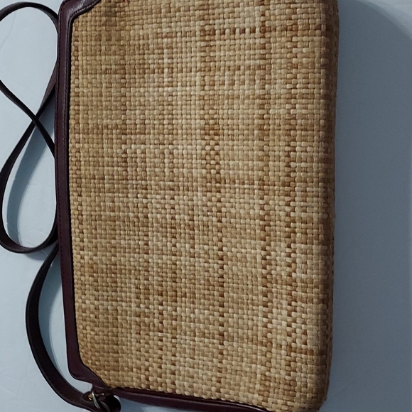 Vintage Etienne Aigner Weave Cloth and Leather Trim Shoulder Purse 7.5inHx11inW. - Picture 2 of 14